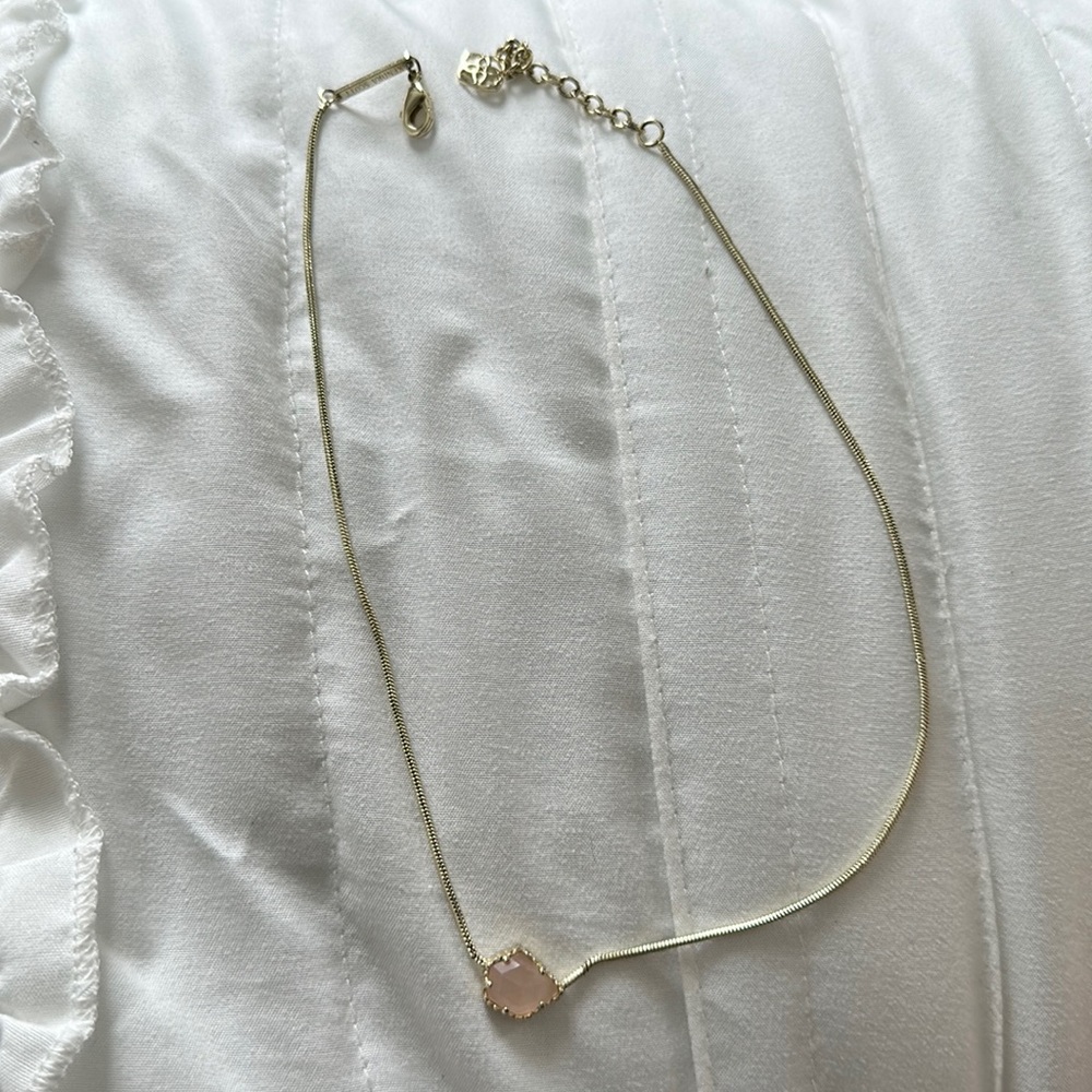 Kendra Scott Pink/Gold Tess Necklace